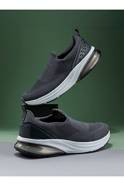 Campus حذاء رياضي رمادي ذو ملمس بارز سهل الارتداء