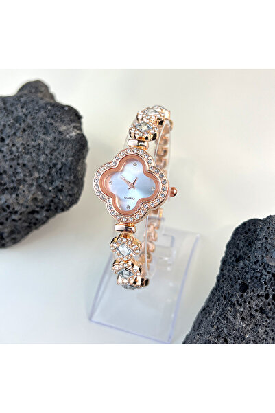 Choice WHITE Ladies Classic Fashion Quartz Watch Four-leaf Clover Embedded Di...