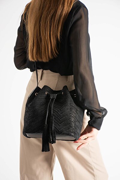 Jacquline Myrae Women's Crossbody Bag