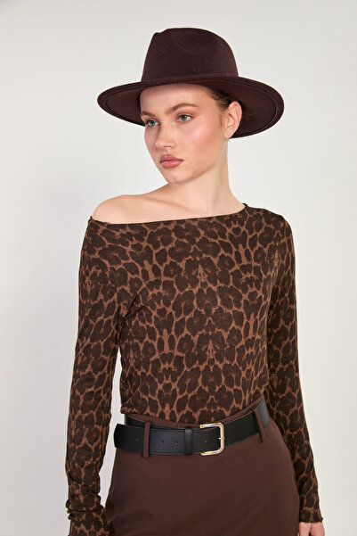 BARRELS AND OIL Women's Leopard Long Sleeve Basic Bodysuit - Brown