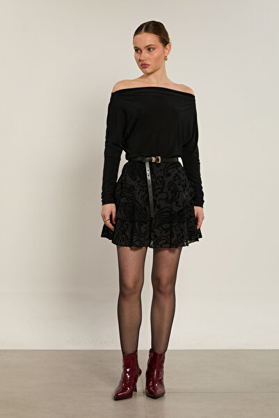 BARRELS AND OIL Women's Flocked Printed Ruffle Shorts Skirt - Black