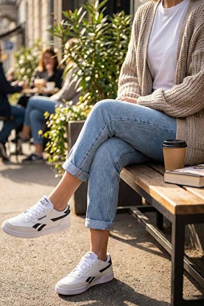 Reebok Eebok Classic Court Style White Sneaker - Casual Shoes with Suede Detail