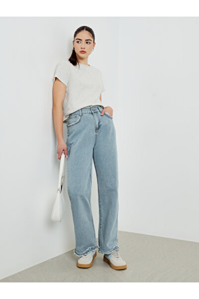 Styli Women Mid-Rise Wide Leg Jeans