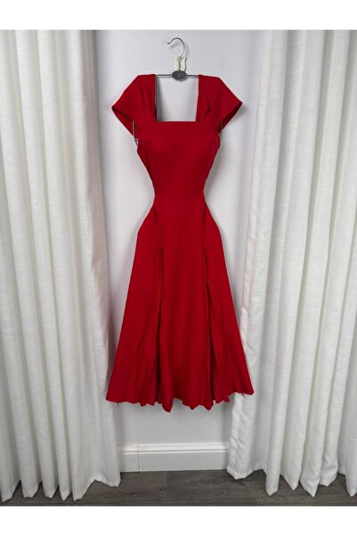 Special-DIARA Red evening dress with a defined waistline