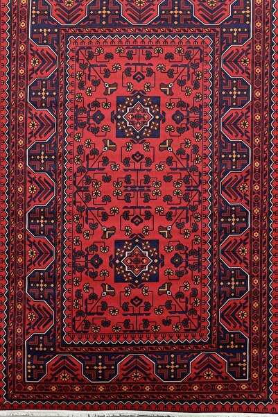 Al Kaffary Carpet Al Qafari Bashayer Rug with a traditional Arabic design, id...