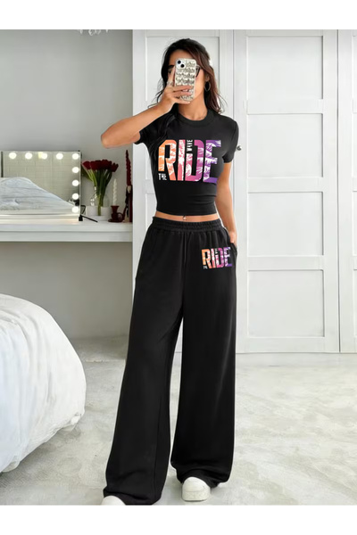 COMANCHERO Tricou crop cu imprimeu The Ride pentru femei și pantaloni de tren...