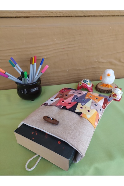 Talay Accessories Colorful Cat Patterned Tablet Case Beige Linen Look, Fabric Book Cover with Wooden Buttons