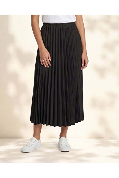 REDTAG تنورة نسائية سوداء بثنيات منسوج