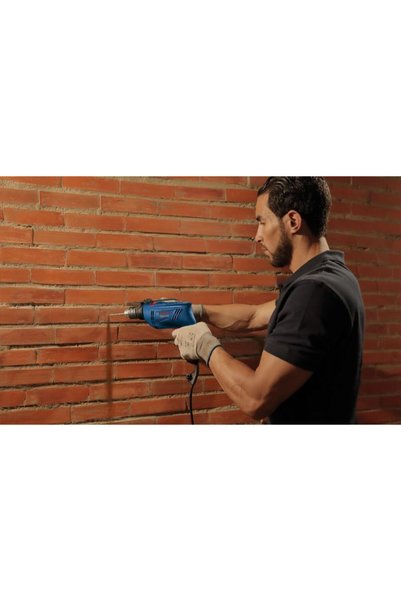 Bosch Professional مثقاب GSB 570 مزود بخاصية المطرقة ورأس معدني لحفر الجدران والحديد والخشب، 570 واط
