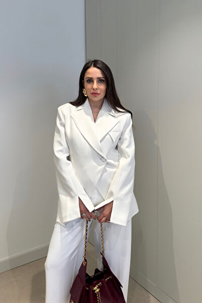 MAGARDE Designed Jacket with Slits on the Sleeves - White