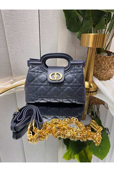 GENERAL A stylish women's Clutch Bag with a sophisticated and compact design.