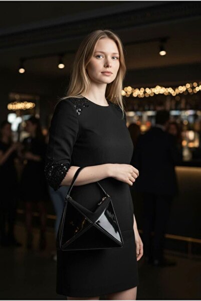 bag حقيبة يد وكتف نسائية بتصميم بريزما موديل