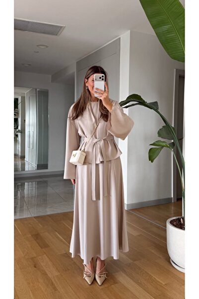 FEMMESTUDIO Women's Ecru Belted Jacket Dress Set