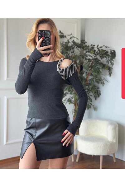 KAROL Omzu taş detaylı uzun kollu bluz