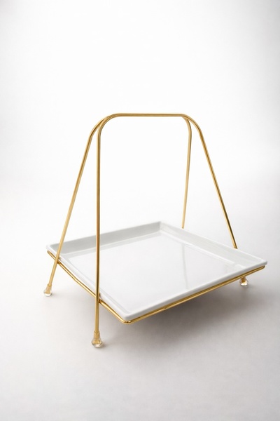 MARZEN HOME Altın Metal Standlı Kurabiyelik – Şık Sunumun Yeni Adı