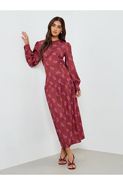 Styli Burgundy Paisley Print Maxi Dress