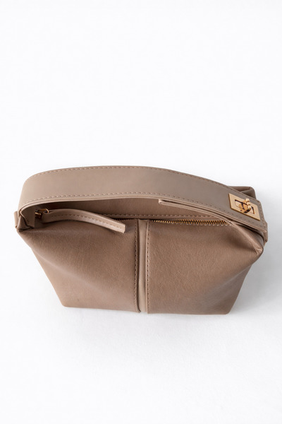 YAKOBAG Wine Women's Hand and Shoulder Bag – Crossbody Strap, Zipper Closure,...