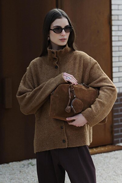 Jolamier Taba Juliette Charm Aksesuarlı Maxi Süet Omuz Çantası