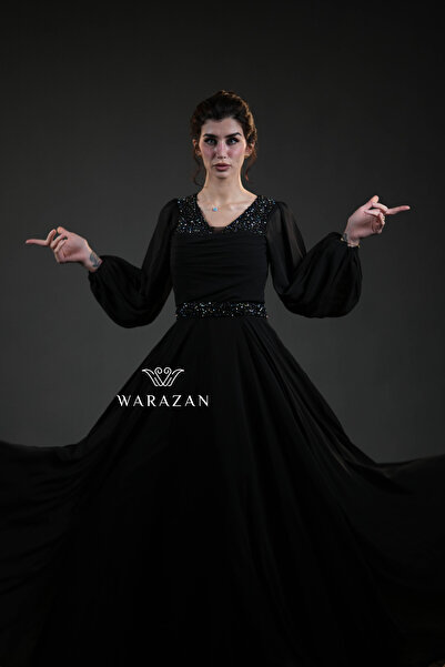 Warazan Long evening dress with embroidery