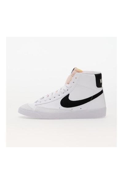 Nike Blazer 77 Спортни обувки DO1344-101 Размер: 37.5