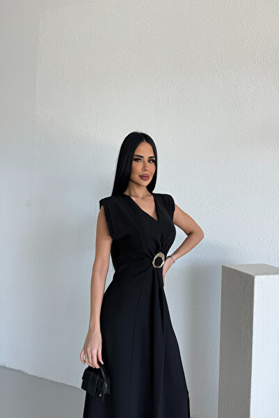 LİLA İSTANBUL ΕΠΟΧΙΑΚΟ ΦΟΡΕΜΑ ΜΕ ΛΑΙΜΟΚΟΨΗ ΣΕ ΣΧΗΜΑ V ΚΑΙ βάτα ΚΟΥΜΠΩΤΑ ΚΛΙΠΣ