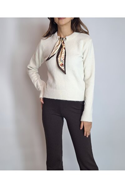 oyagüler Women's Ecru Zero Collar Scarfed Wool Sweater Yy101310