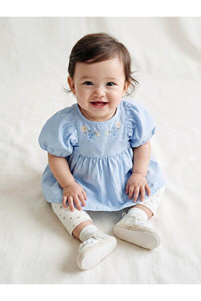 LC Waikiki بلوزة وبنطلون ضيق للفتيات الصغيرات من مجموعة إلسيفا باللون الأزرق ...