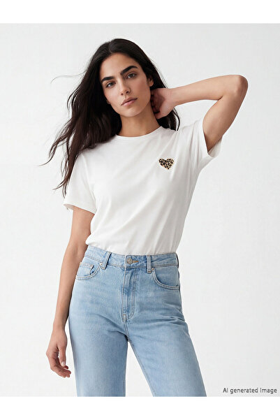 LC Waikiki Γυναικείο μπλουζάκι YK PLUS με λαιμόκοψη ποδηλάτου και στάμπα λεοπ...