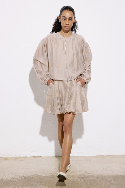 rue Metal Fermuarlı Belden Büzgülü Bej Ceket