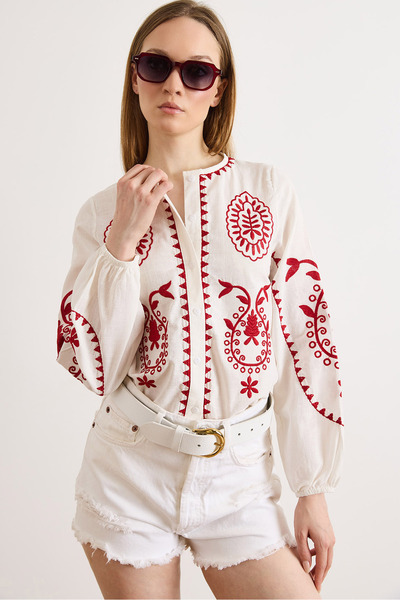 Olalook Women's White Red Crew Neck Embroidered Boho Cotton Shirt Gml-19001426