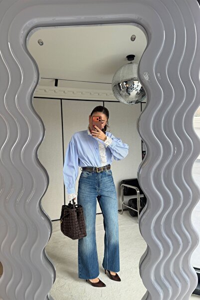 Özge Özgenç Laser Cut-Out Grinding Jeans