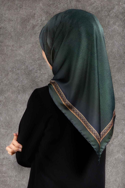 VİOLLA Twill Kare Desenli Zümrüt Yeşili Renkli 90x90 Eşarp (İpek İçermez) Ken...