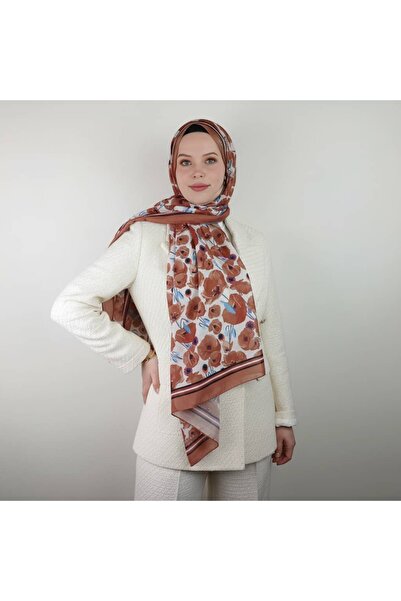 TAMA شال بنمط جيلينسيك باللون البني