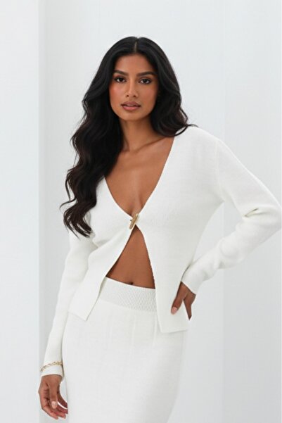 Sea Style Ecru V-Neck Women's Cardigan with Minimal Gold Detail