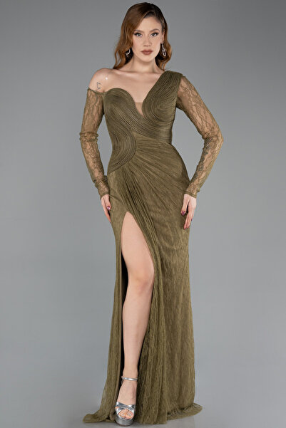 AYSHA BOUTIQUE Drapeli Göğüs Detaylı Yırtmaçlı Uzun Dantel Abiye