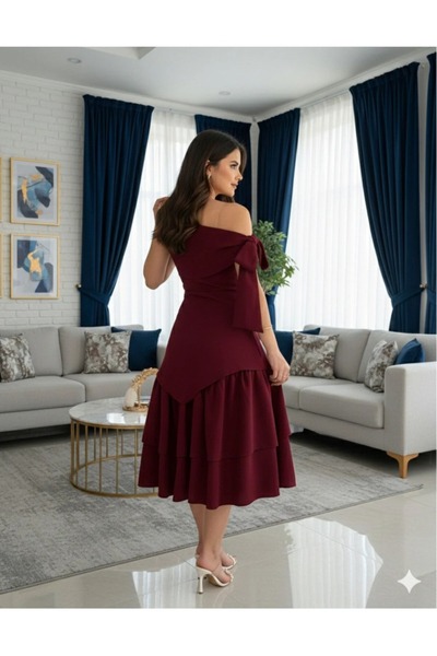 RANA DRESSES Elegant burgundy dress in Barbie fabric