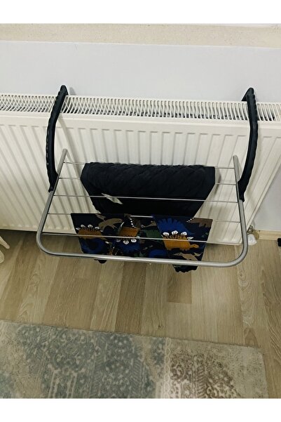 özgürce Pratik Çamaşır Kurutmalık Petek Üzerine Kullanım Kolaylığı