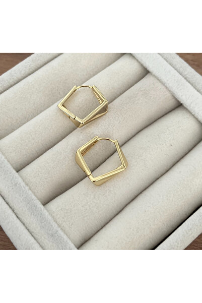 ATELİER GİZEM XUPING kadın kararmaz köşeli 1.9 cm çelik küpe