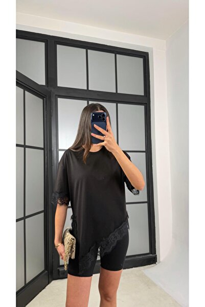 Gaus Siyah Asimetrik Dantel Detaylı Tshirt GAUS-01164