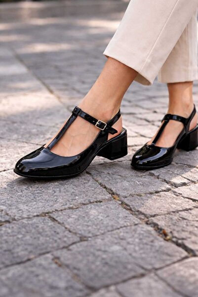 POTEEN Reta Women's Large Size Patent Leather Comfortable Sandals Shoes P0003