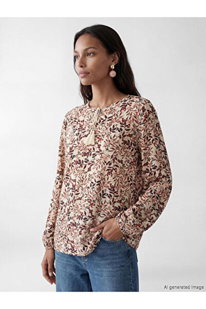 LC Waikiki بلوزة مزينة بالزهور وياقة روبا مربوطة من UZG STORE