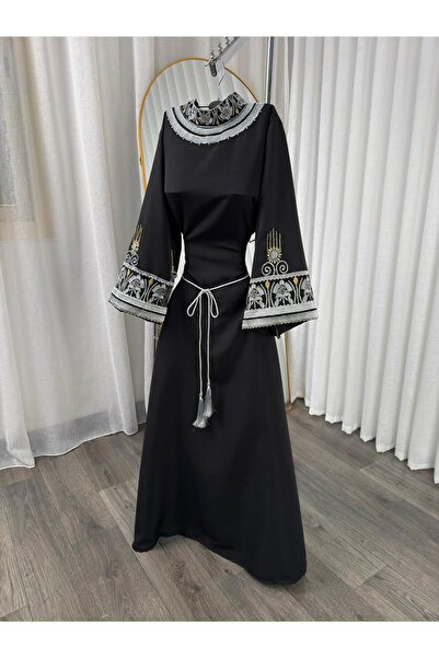 nyoumi Embroidered jalabiya