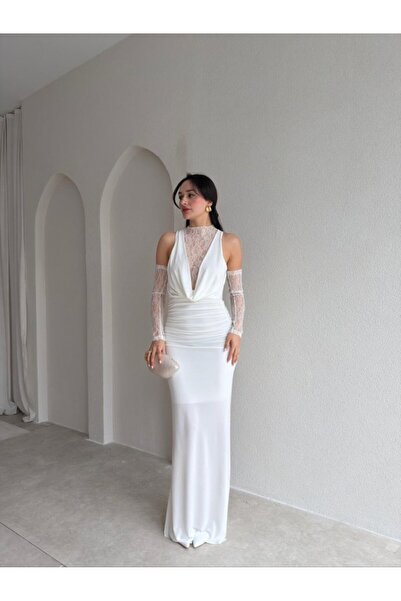 Rabia Çelik Kadın Degaje Yaka Eldivenli Sırtı Komple Dantel Detaylı Beyaz Max...