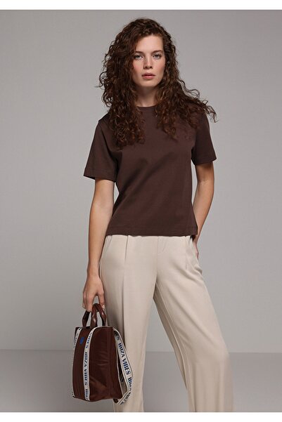 Colin's Boxy Fit Round Neck Plain Women's Brown Short Sleeve T-Shirt