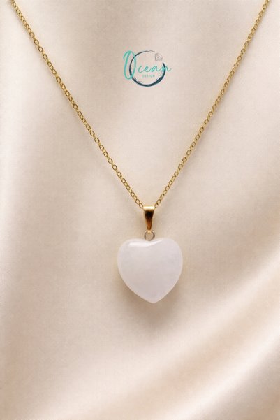 OceanDesign Natural Quartz Stone Heart Pendant Women's Necklace 45 cm Stainless Steel Chain – Elegant and Stylish Design
