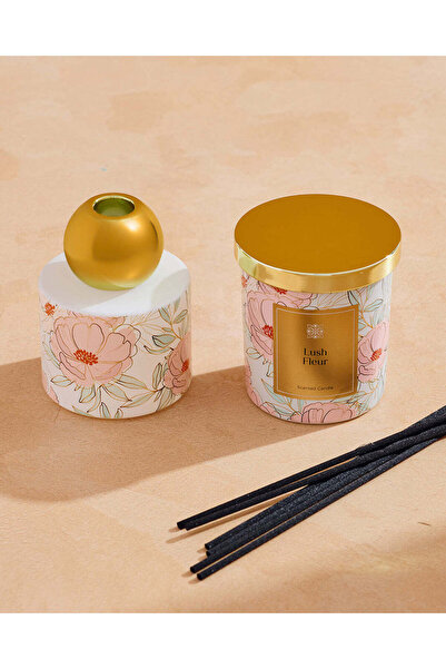 REDTAG مجموعة هدايا لاش فلور المكونة من قطعتين من الشموع وموزع العطور