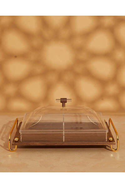 REDTAG علبة حلوى بنية اللون بأربعة أقسام