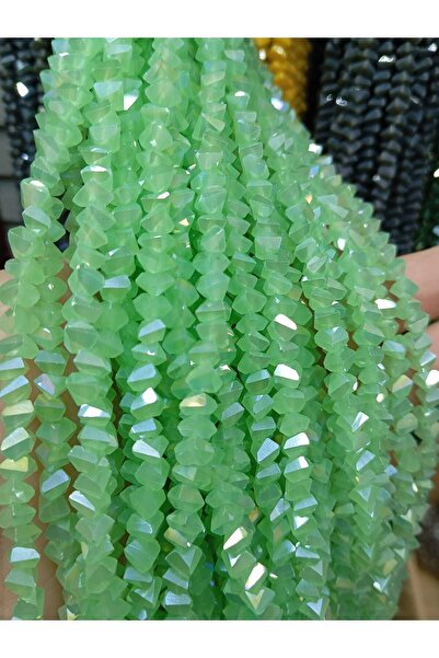 Ralp Moda 6 mm Crystal Pyramid Czech Crystal Beads 3 Strands Apple Green