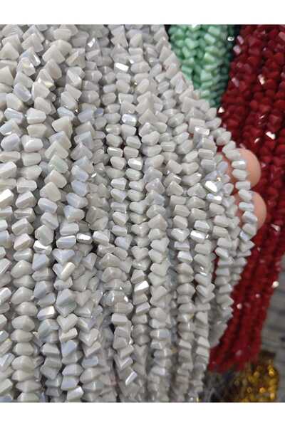 Ralp Moda 6 mm Crystal Pyramid Czech Crystal Beads 3 Strands Pearl Gray