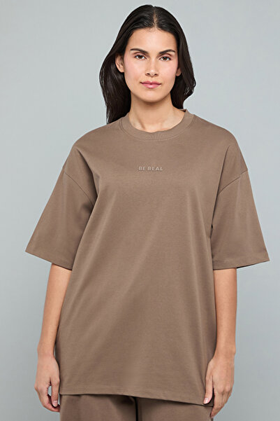 R&B Print Detail Oversized T-Shirt with Crew Neck and Short Sleeves